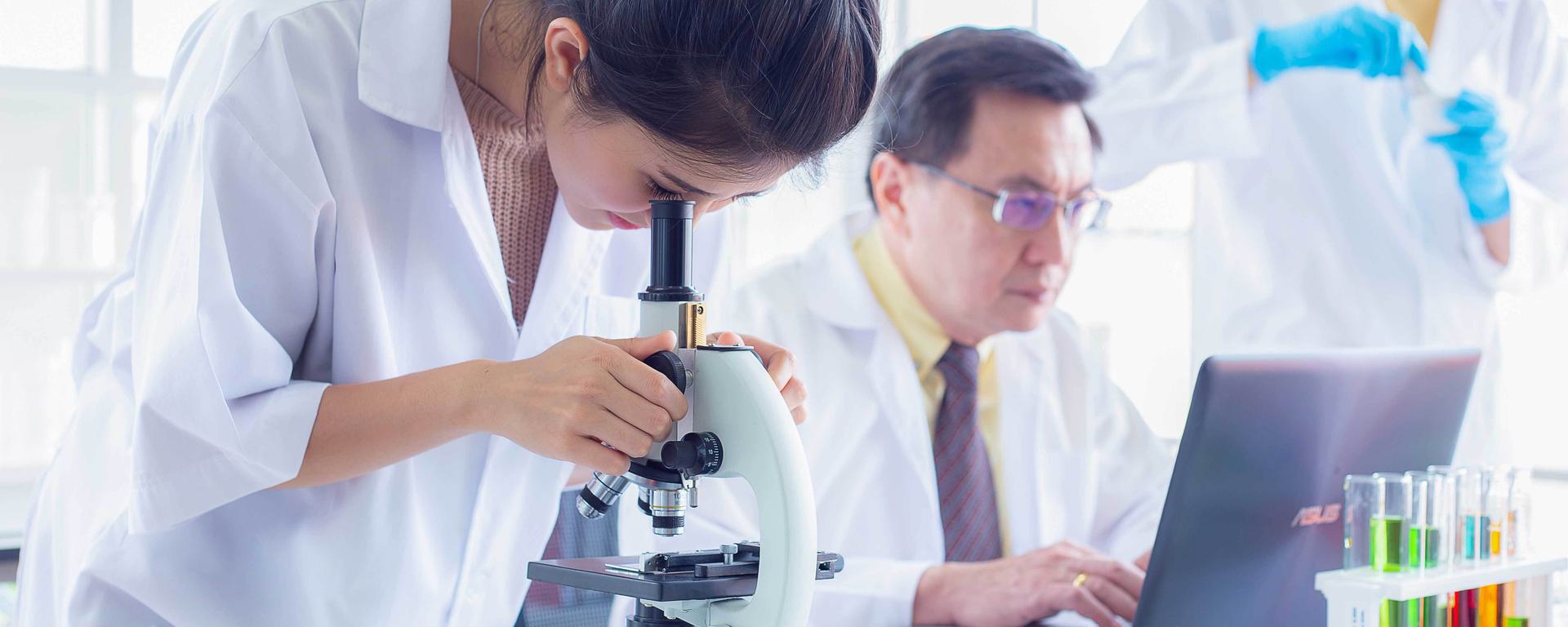 Research team in life sciences experiements Research team in life sciences experiements