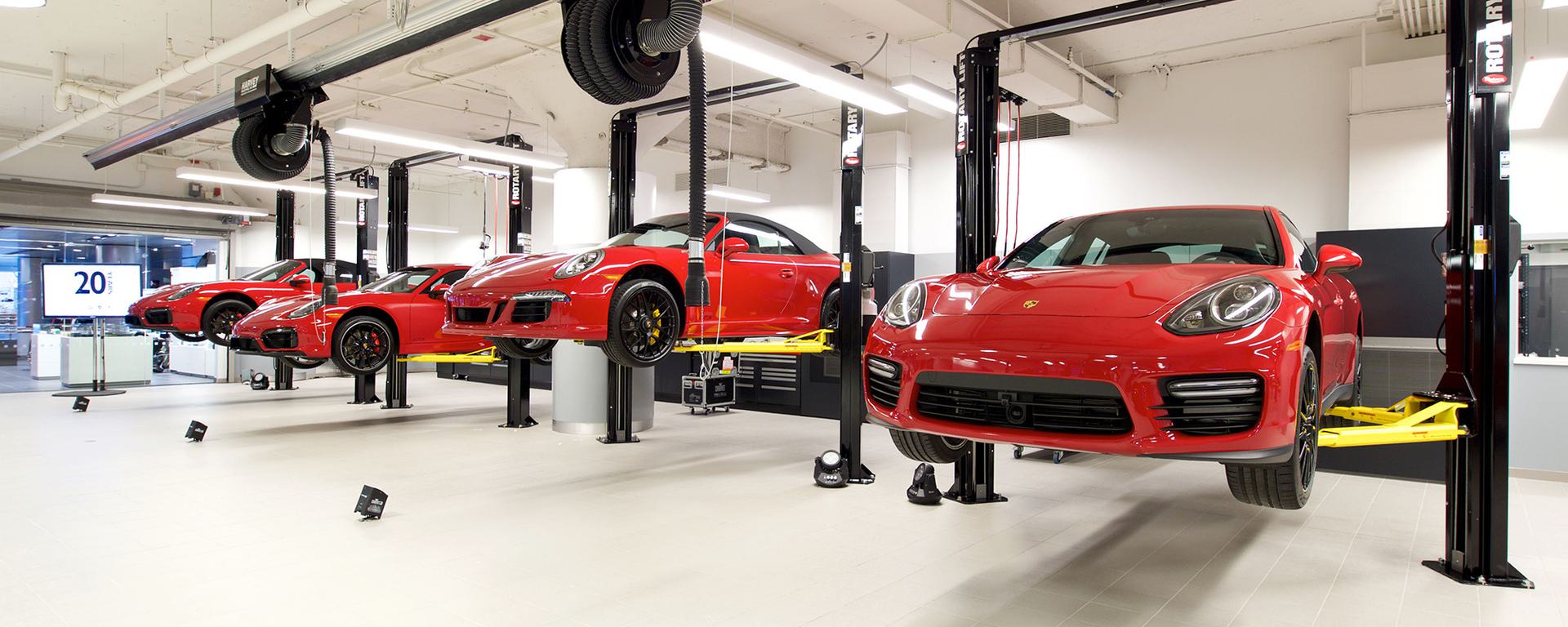 Simulators Porsche Experience Center - Los Angeles, CA