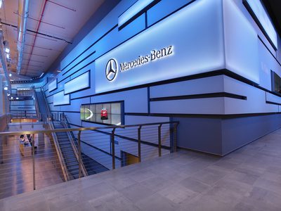 Mercedes Benz 4 Mercedes Benz 4