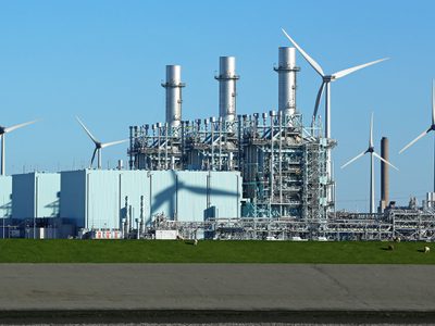 Gas fired power plant with wind turbines Gas fired power plant with wind turbines